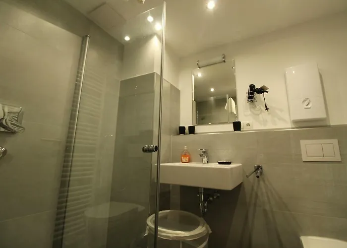 Palatium Apartment *